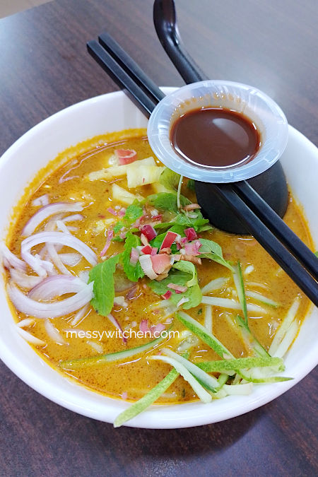 Lemak Laksa @ Ho Li Chow Restaurant, Damansara Kim